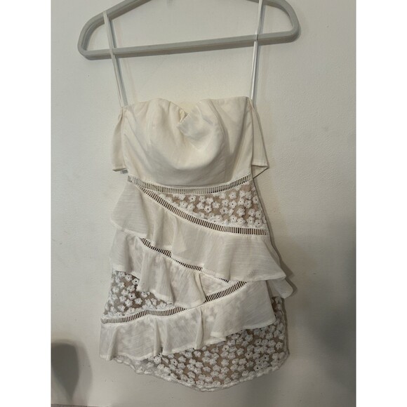 Selfie Leslie Aramis Strapless Lace And Ruffle Mini Dress White Size Small - Picture 3 of 10